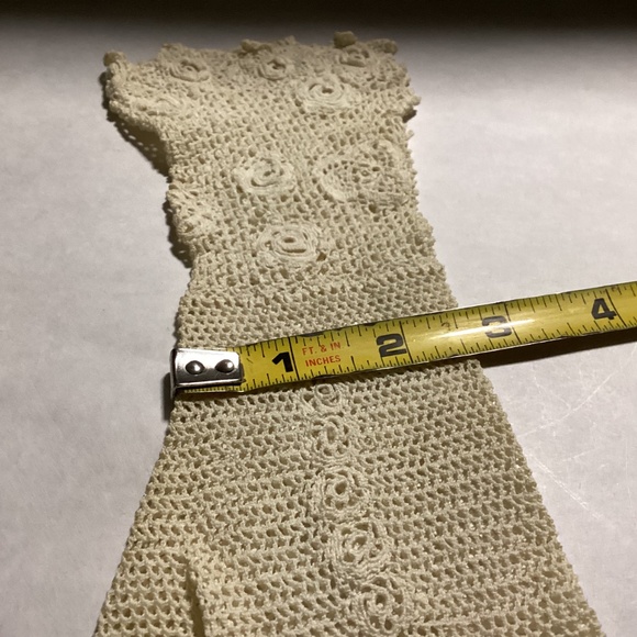 Victorian vintage crochet gloves Longer style - Picture 3 of 10